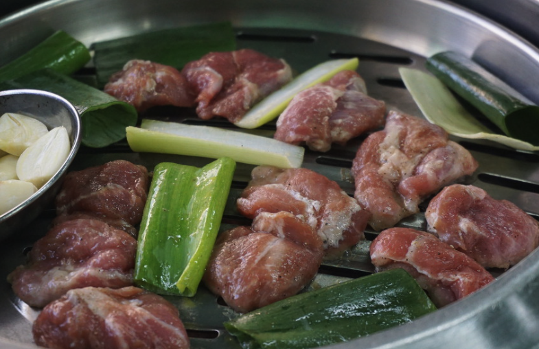 돼지고기 볼살구이