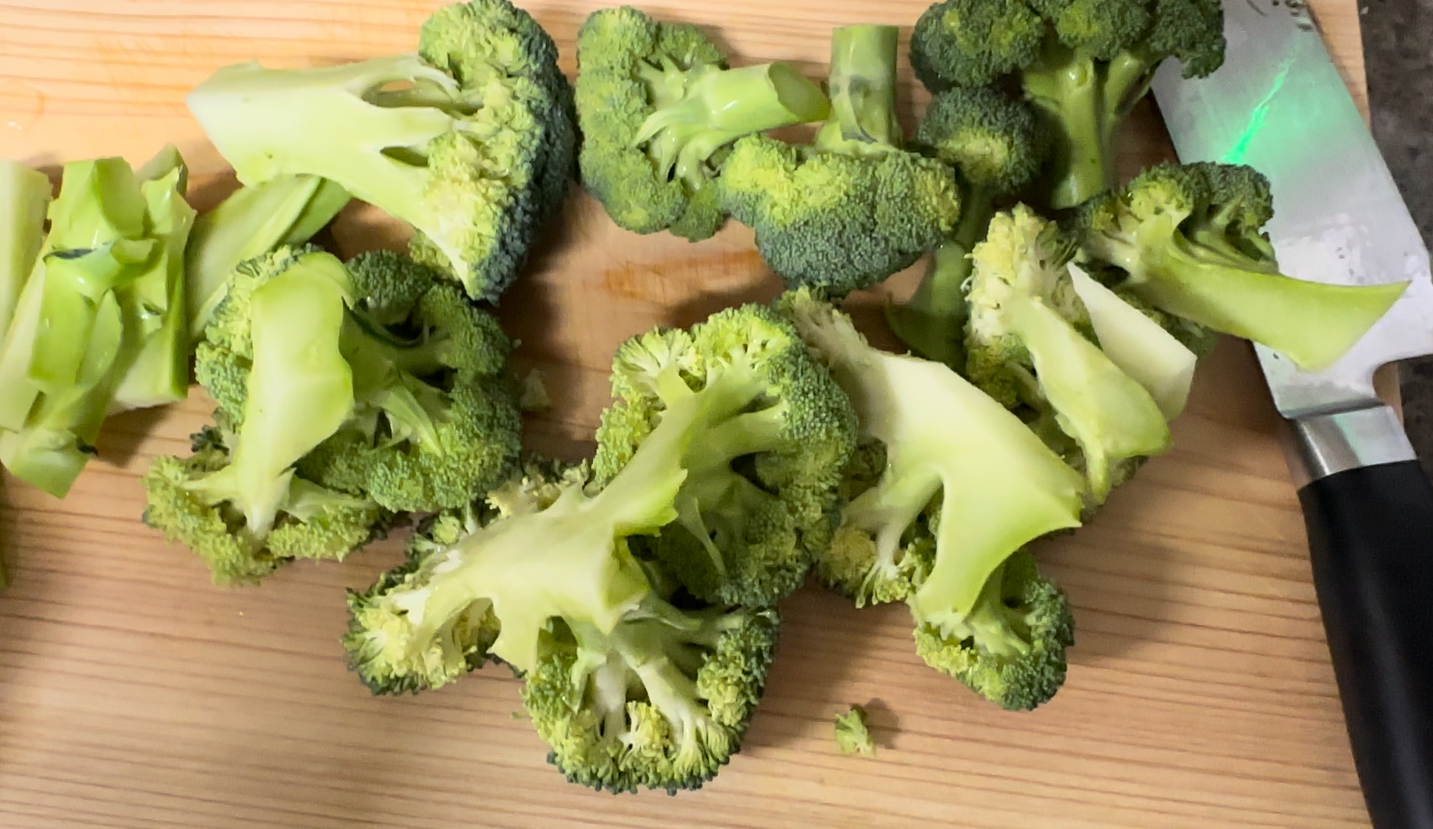 브로콜리 자르기