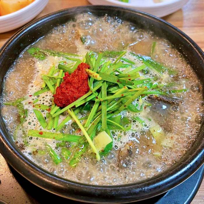 생방송투데이 경기 광주 장지동 고사리 얼큰 순대국 눈꽃 차돌 곱창 순대전골 맛집