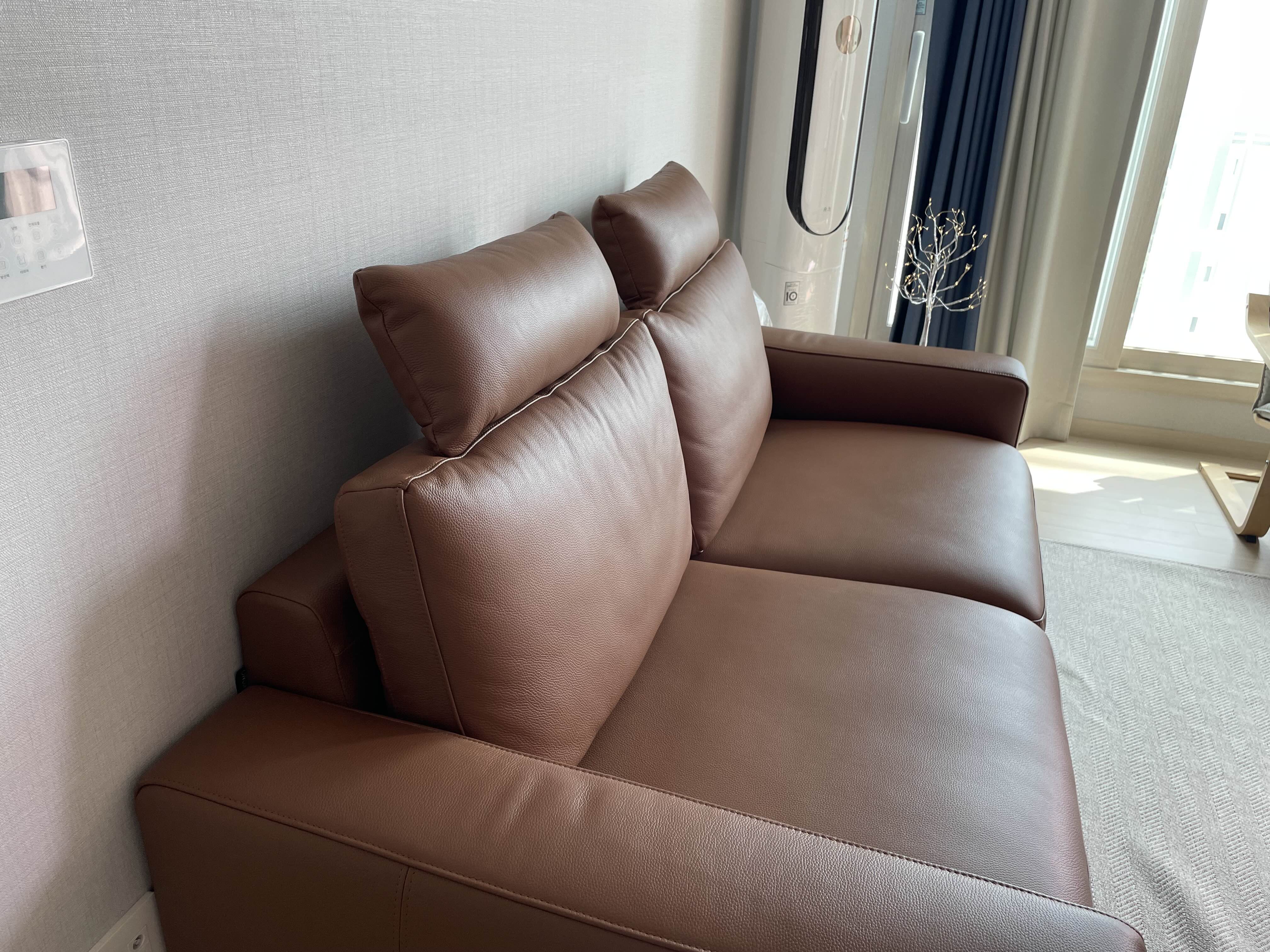 자코모 바우트 소파 측면 설치 모습