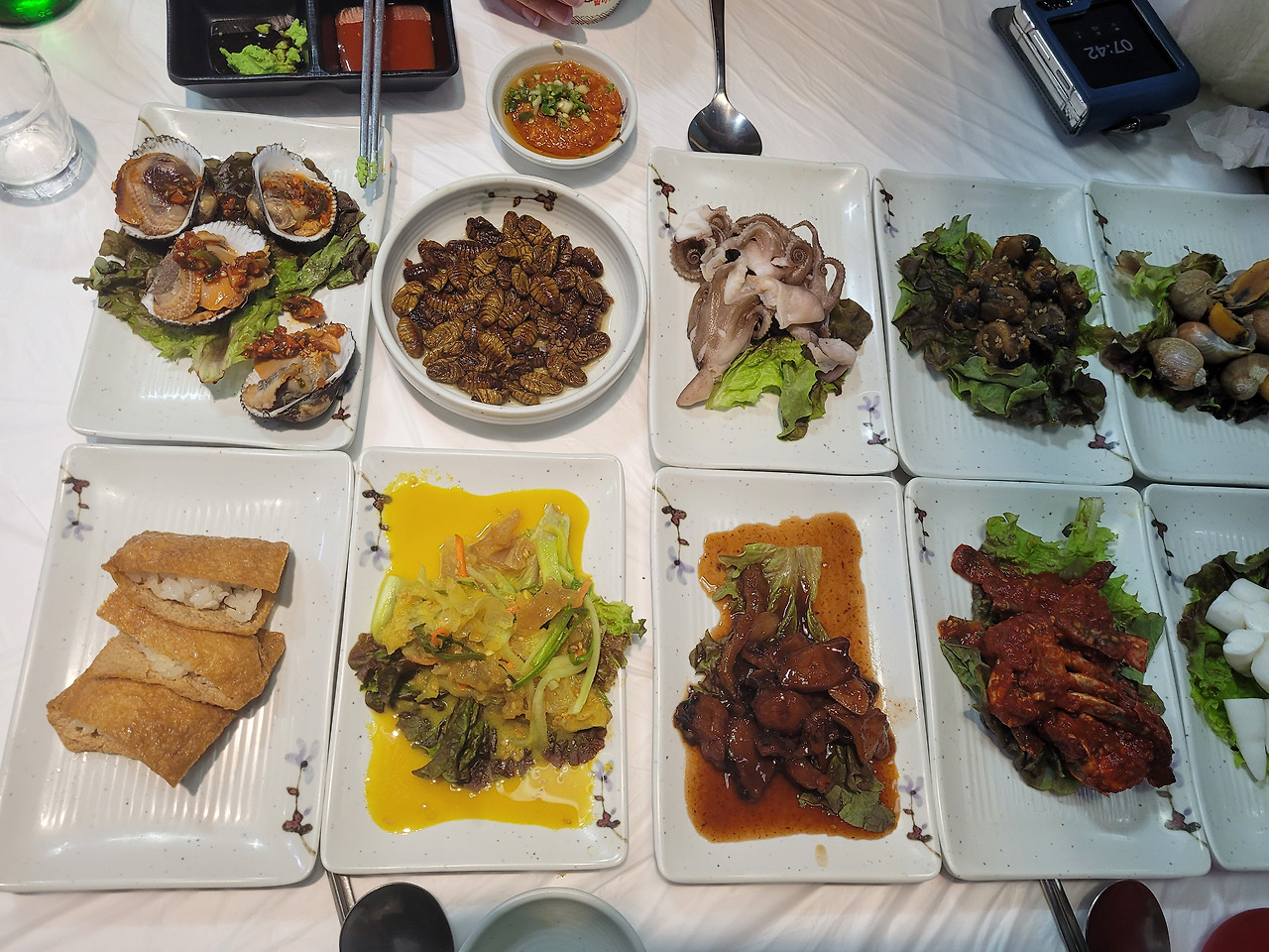 다양한 해산물과 스끼다시