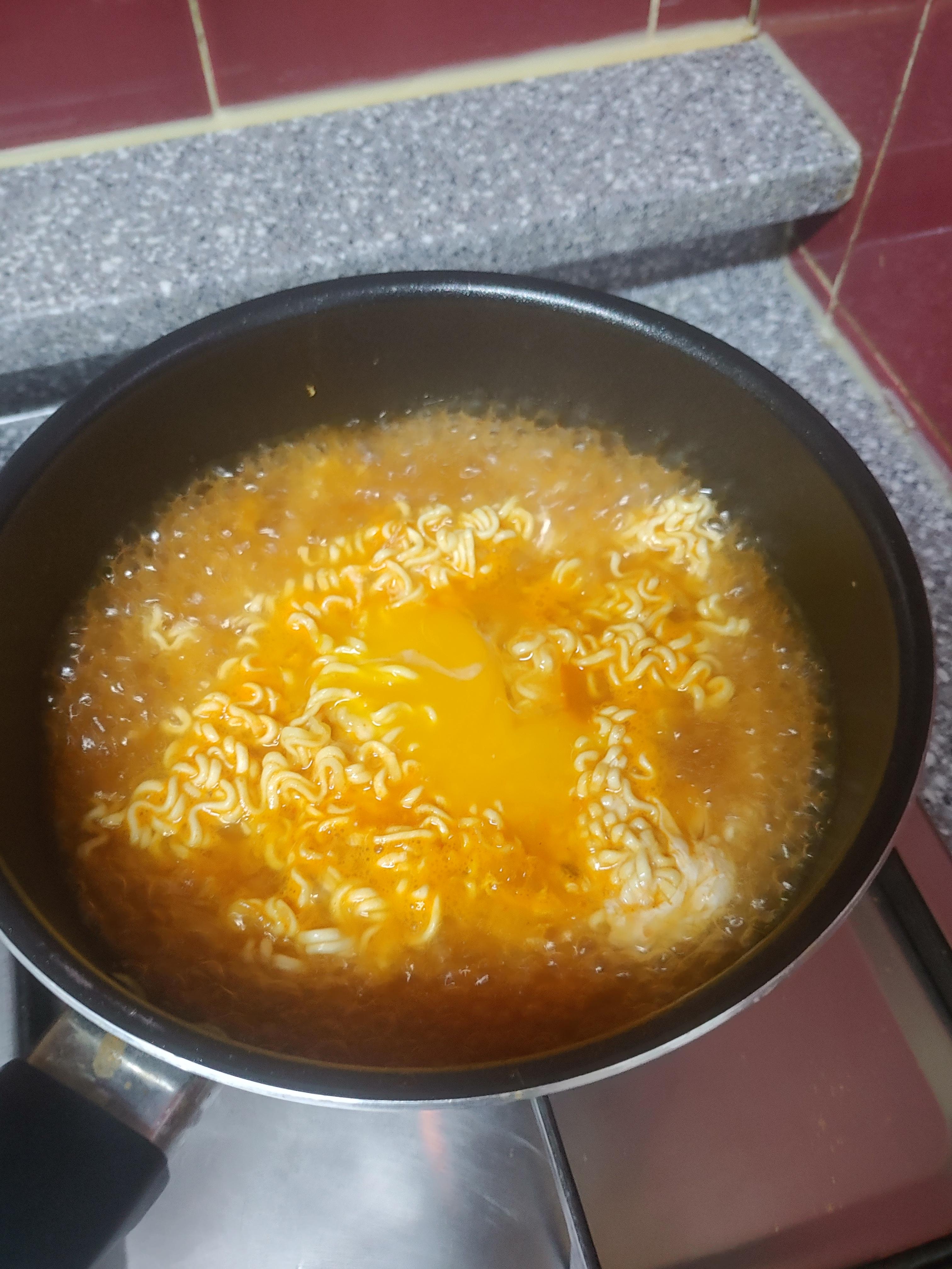 오모리 김치찌개라면