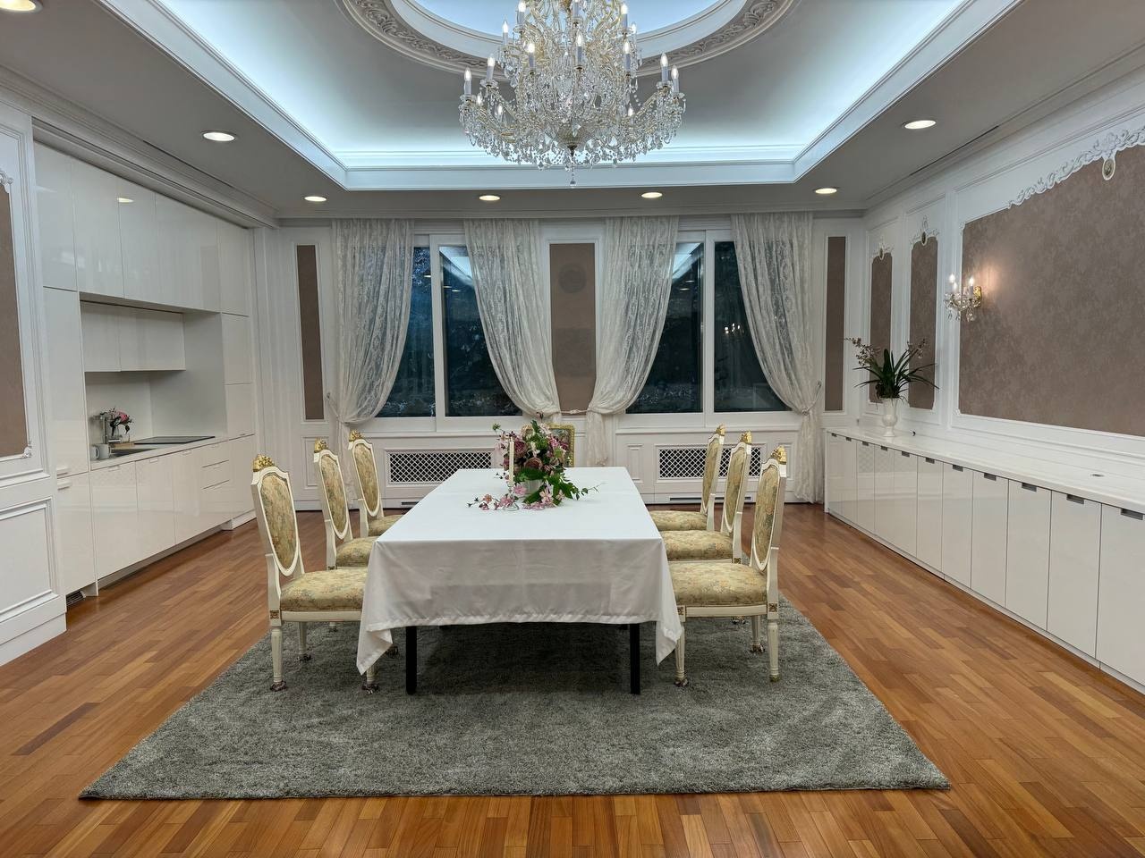 관저 집무실 재현 사진