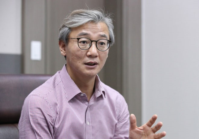 전재수 민간업체 임금 논란