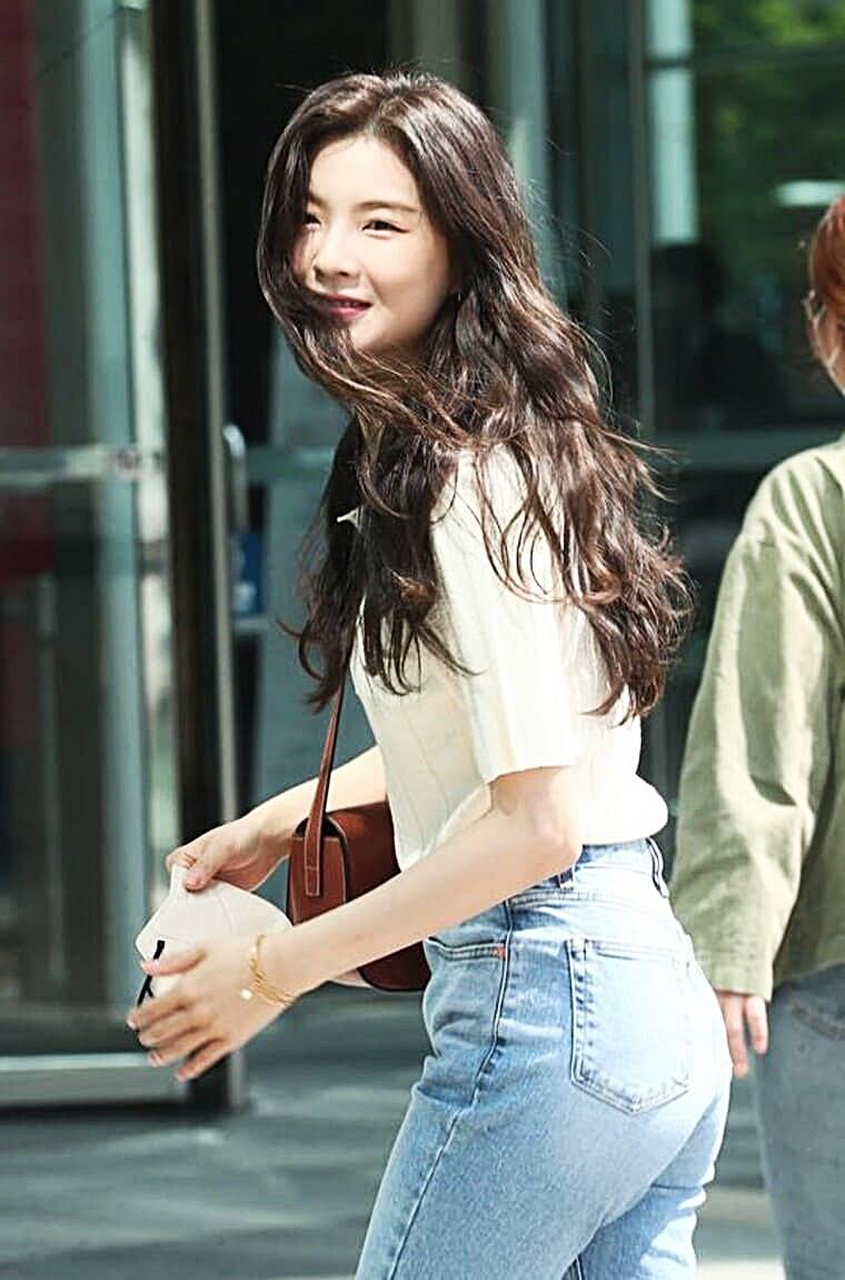 배우-이선빈