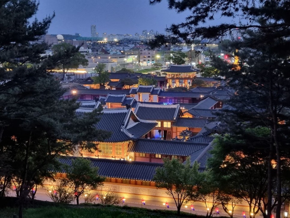 2025 야간개장 추천! 수원 화성 달빛화담 코스 소개