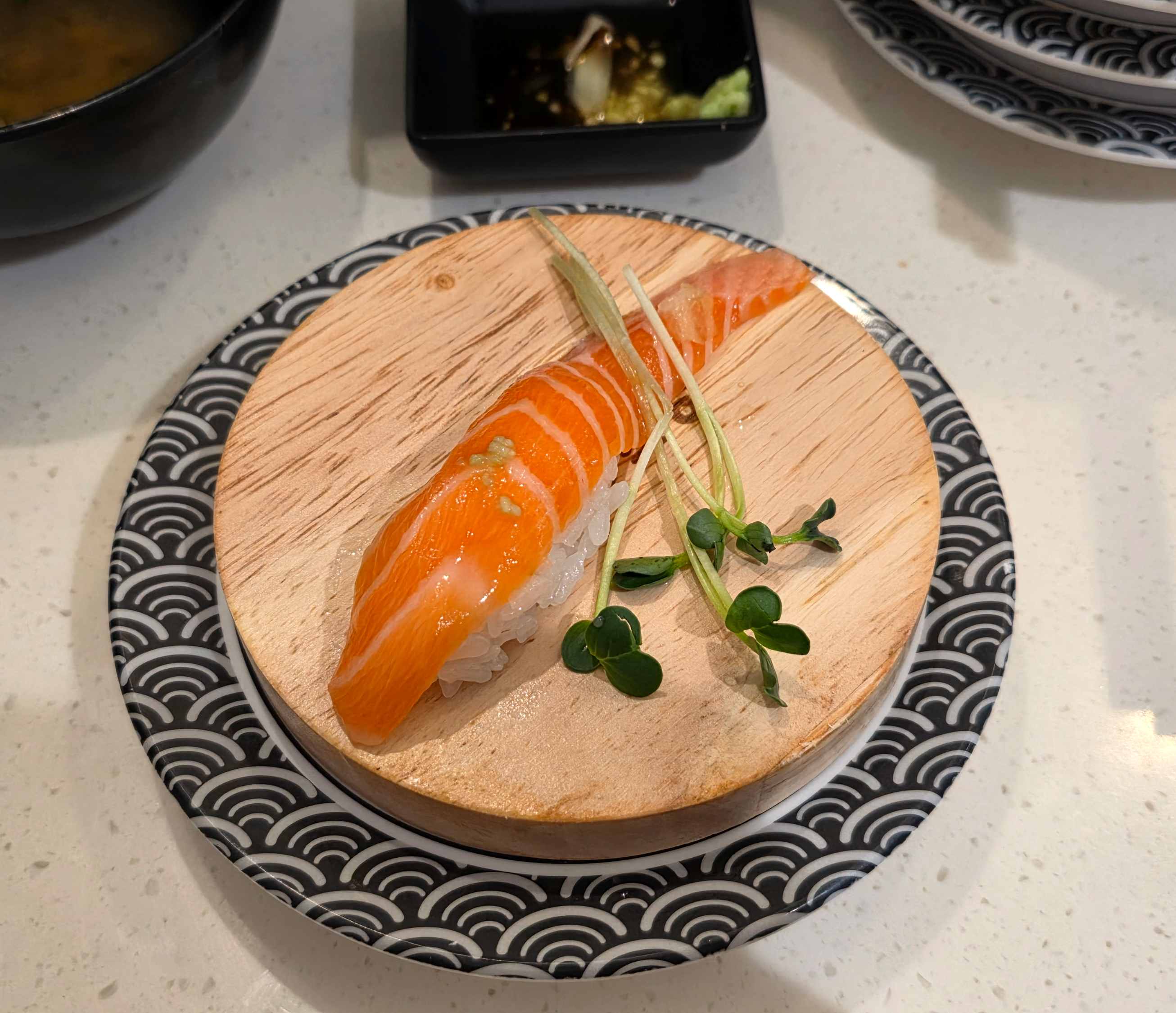 압구정회전초밥음뜸스시