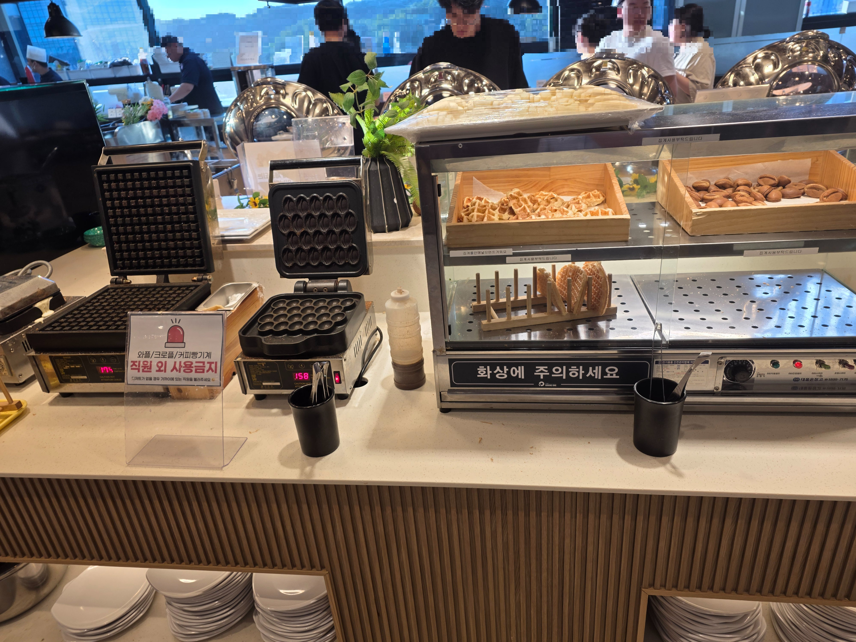 다이닝원-디저트-와플