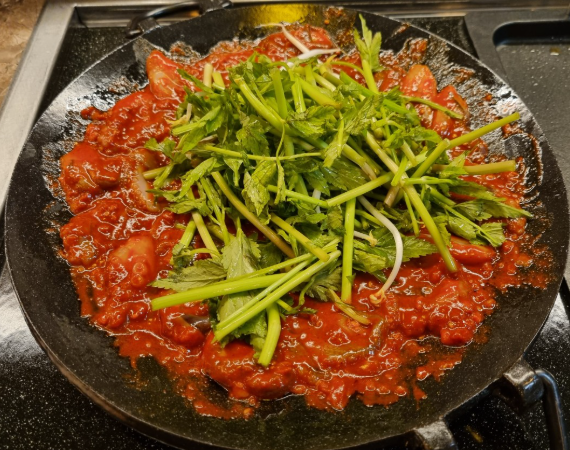 생방송투데이 철판쭈꾸미 볶음밥 덮밥 우삼겹 대패삼겹살 10000원 막퍼주는집 인천 서구 청라 쭈꾸미당