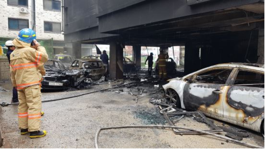 필로티구조화재