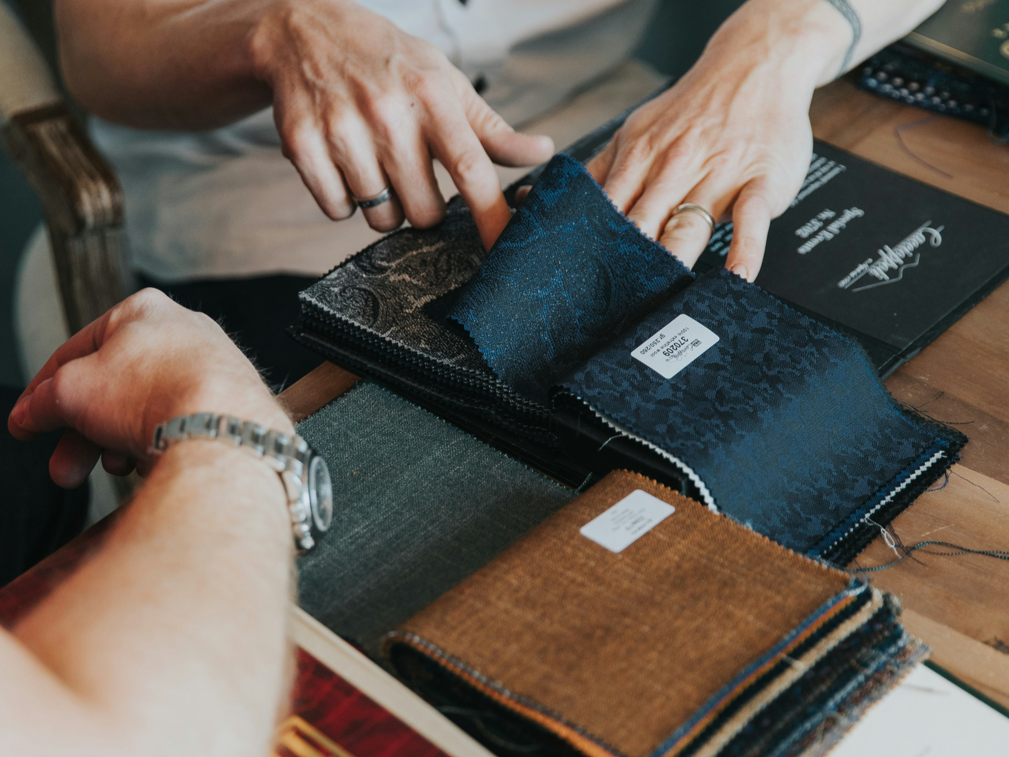 맞춤 예복 원단