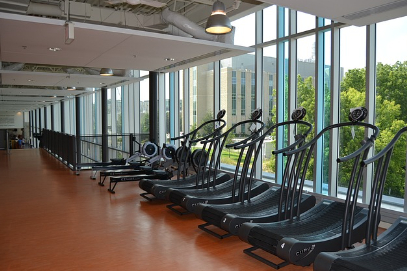 운동 초보를 위한 헬스장 첫 방문 꿀팁! 민망하지 않게 시작하는 법