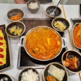 서대문역 맛집 한옥집김치찜