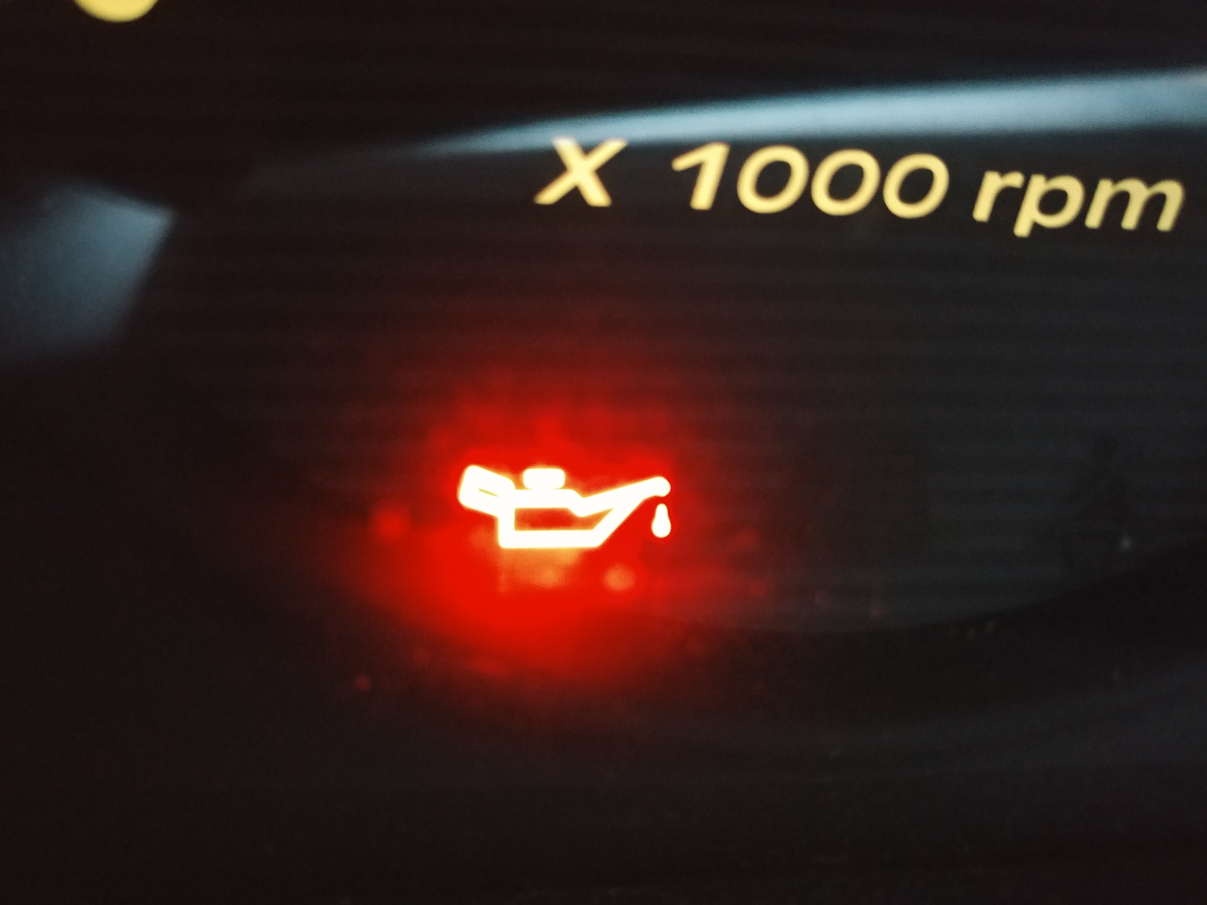 차량 엔진 경고등