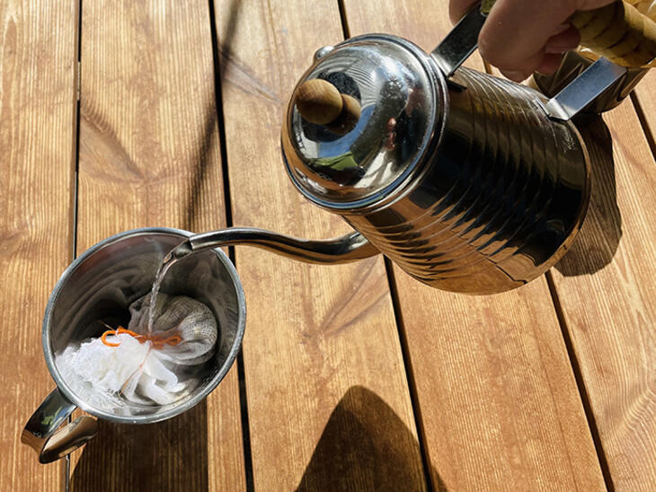 화려하거나 고가의 장비 없이 간편하게 즐기는 커피