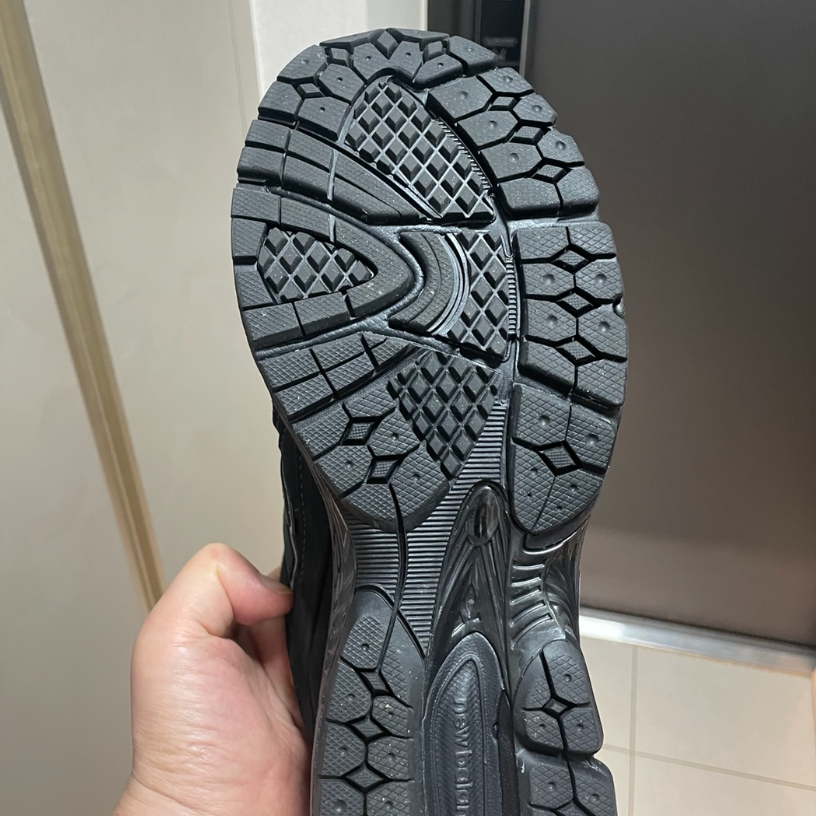 뉴발란스 2002r 바닥