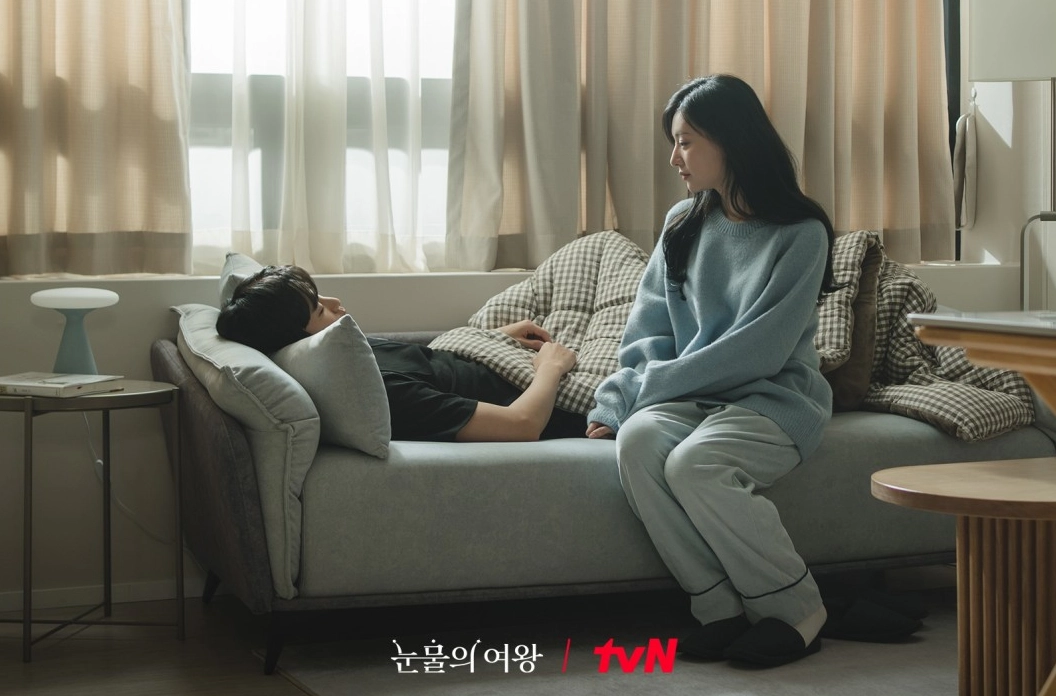 눈물의-여왕-보러가기