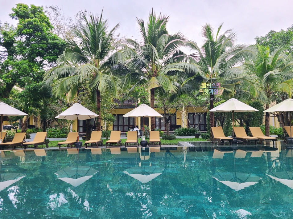 호이안 멀베리 컬렉션 실크빌리지 리조트 부대시설, 야외 수영장