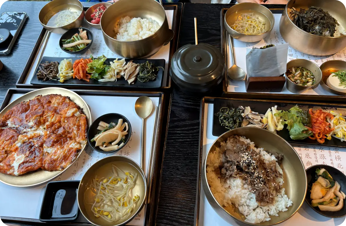 곤드레 비빔밥&#44; 불고기 비빔밥&#44; 육회 비빔밥&#44; 치즈김치전