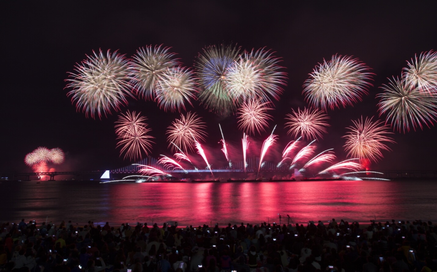 2024 부산 불꽃축제 시간 명당 주차 정보 유료좌석 잔여 티켓 예매 행사 일정 교통 통제