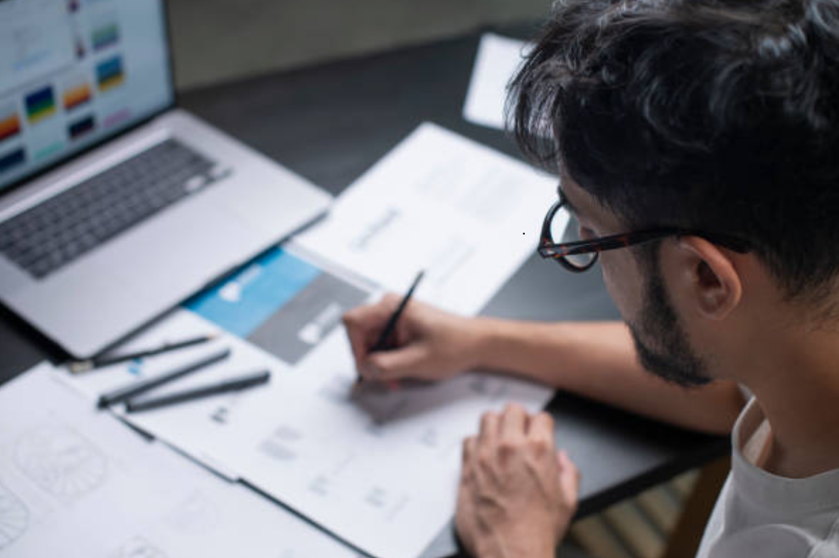 자격증 공부하는 사람