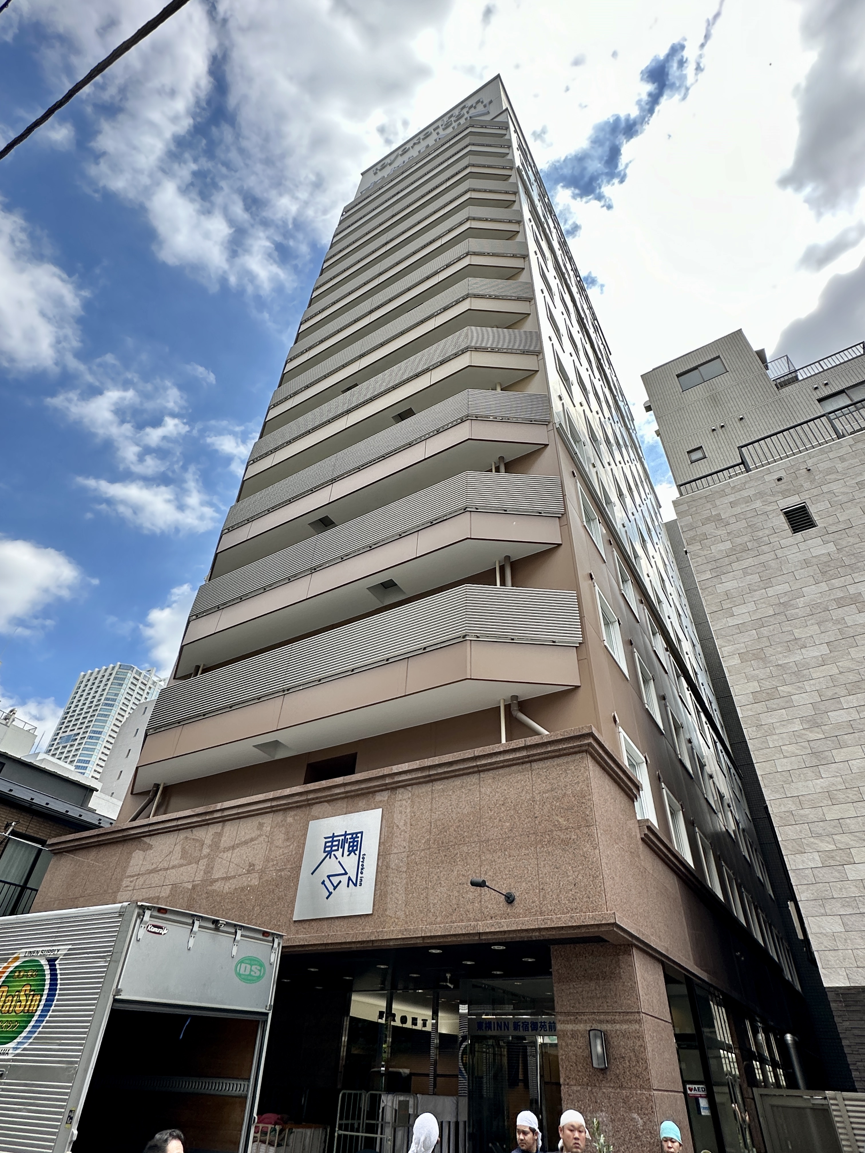 신주쿠 도요코 인 교엔마에