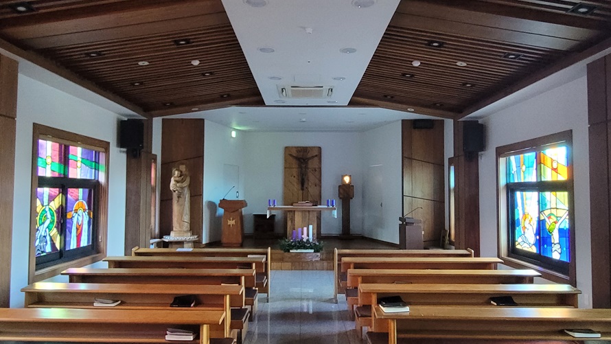 군산 월명동성당 소성전 사진입니다.