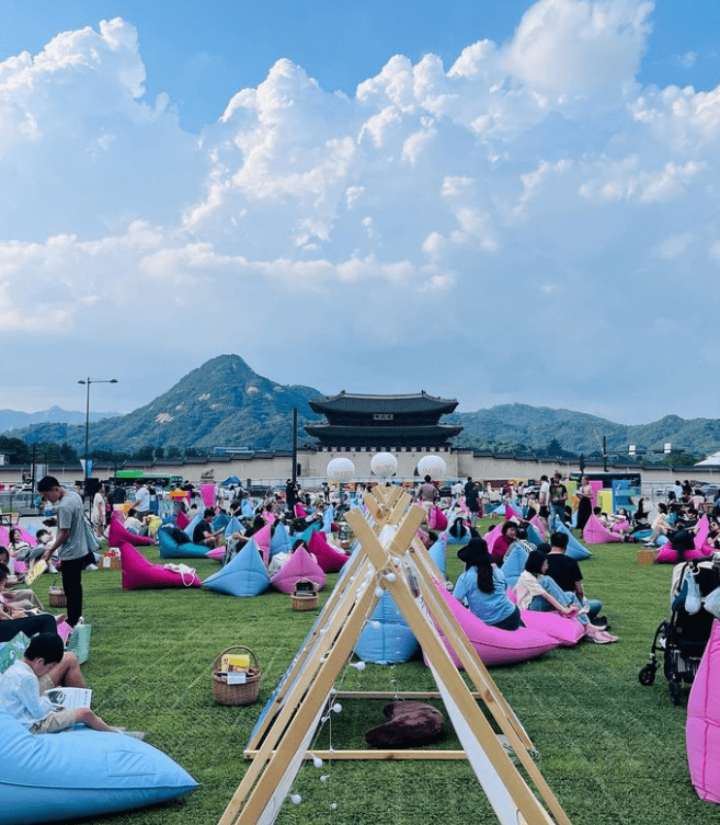 2024 서울 광화문 책마당