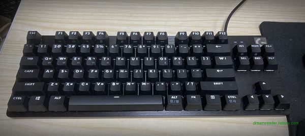 로지텍 기계식 키보드 G413 TKL SE 2022년 5월~9월 LED 켰을 때