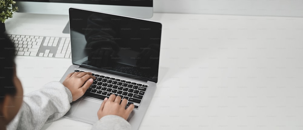 DDoS 공격 관련 이미지