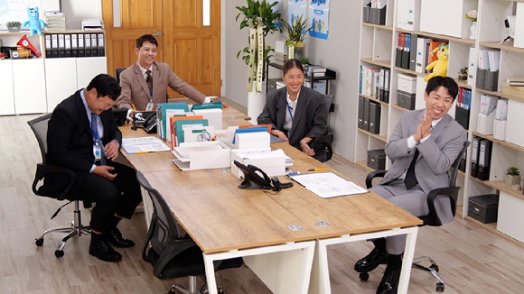 &#39;부름부름 대행사&#39;에 전현무&#44; 고규필&#44; 양세찬&#44; 미미가 출연한다. [사진=JTBC]