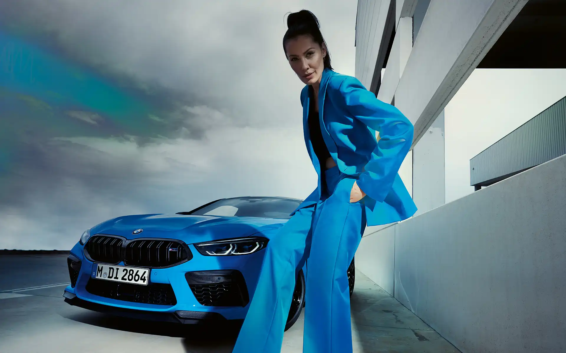 BMW M8 컴페티션 가격 실구매가 모의견적 제원 옵션 카탈로그 가격표 디자인 실내 트렁크 색상 총정리
