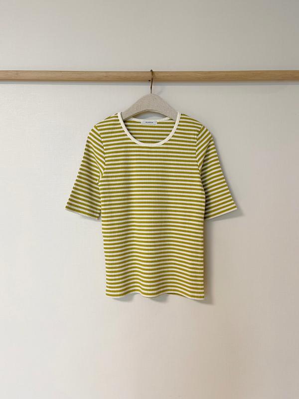 헬베티카 엘리 스트라이프 5부 티셔츠 Helvetica 리리크포엠