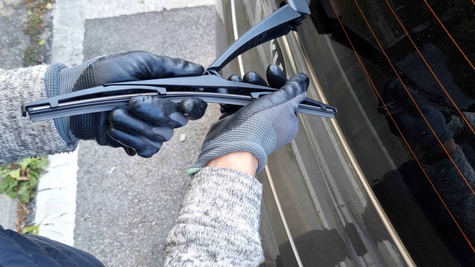 후방와이퍼 빼는 방법