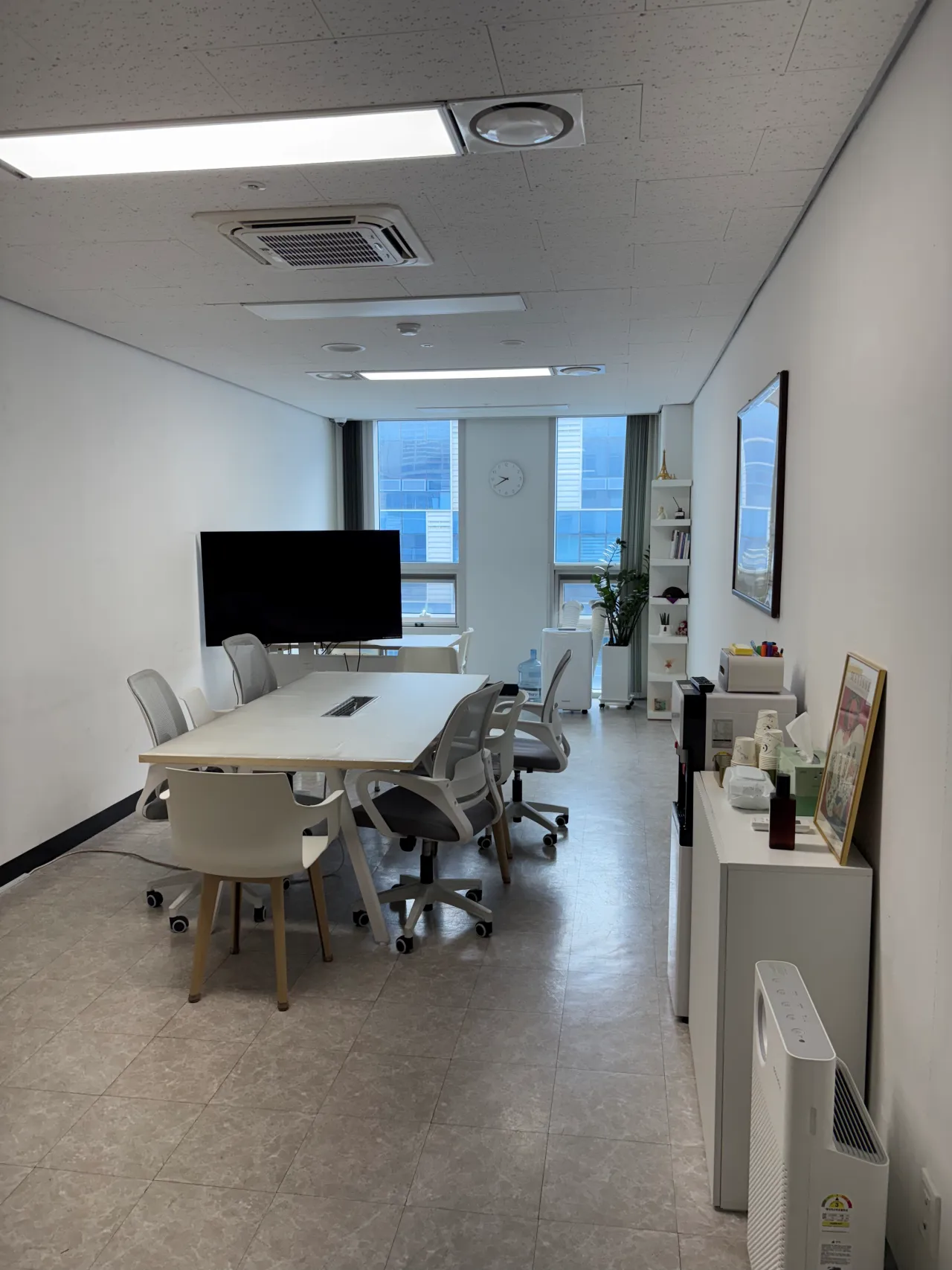 마곡역-회의실-네네랩-내부