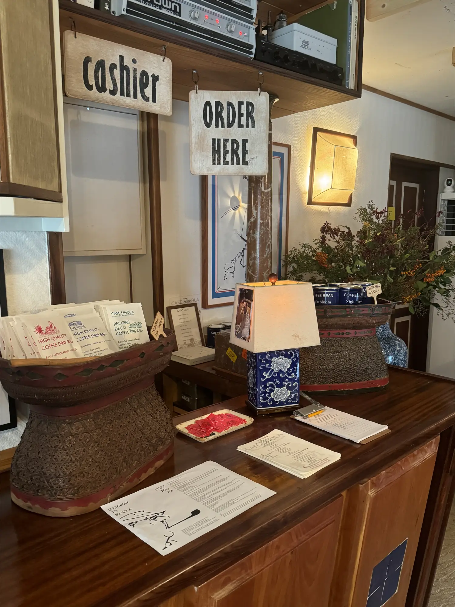 카페 시노라 카운터