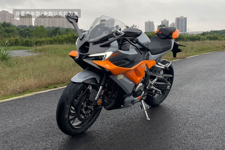 VOGE RR550S를 만나보세요, 4기통 인라인 엔진을 장착한 슈퍼 스포츠입니다.