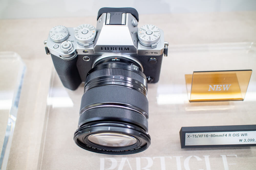 후지필름 X-T5