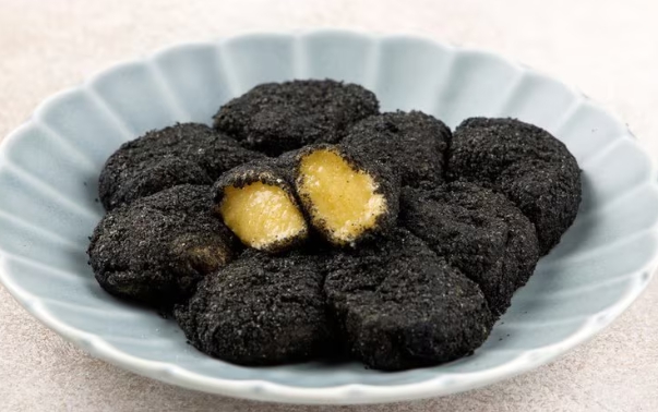 한국의 떡 종류 흑임자떡