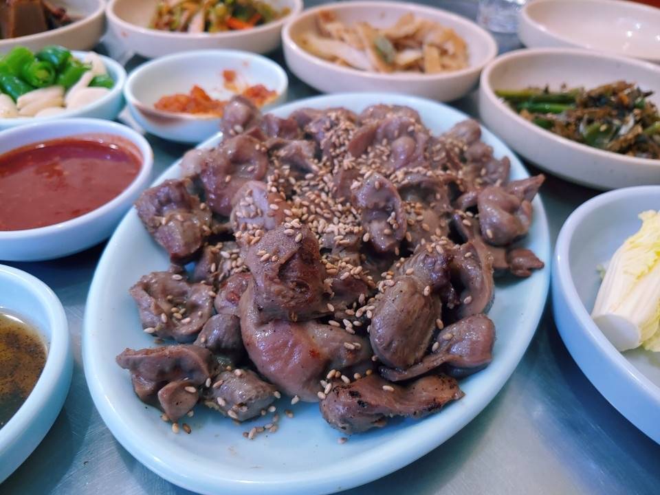세월마차 닭똥집