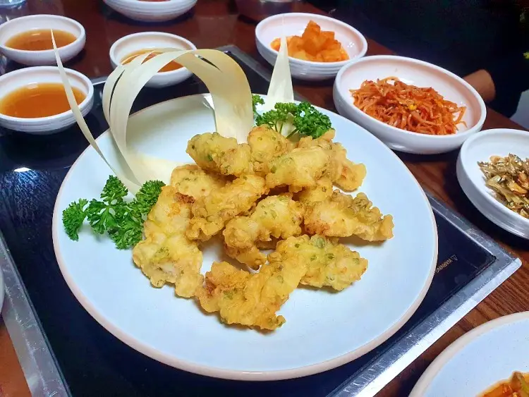 투데이 맛있는 메뉴 복수육 복불고기 복튀김 껍질무침 복국 복어 특선정식 맛있는 식당 추천 부산 사상구 맛집