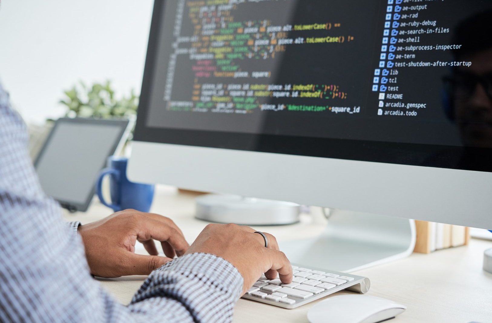 말 한마디 없이도 고소득? 사람 상대 안 해도 되는 직업!