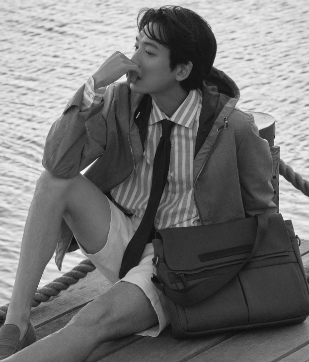 정경호 프로필 드라마 결혼 아버지 엄마 수영 나이 집안 연출 샴페인