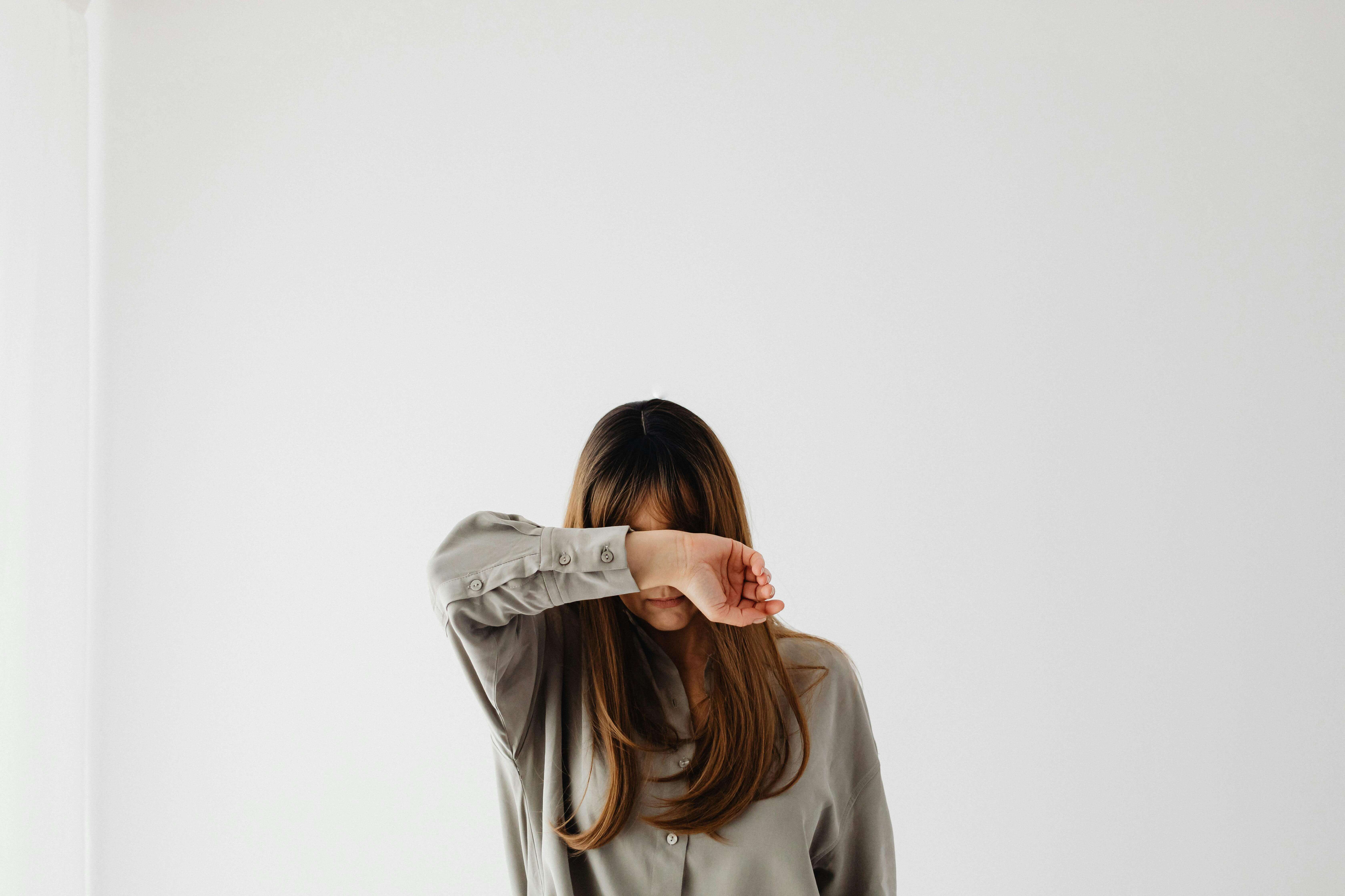 봄철 눈 가려움 원인과 해결 방법: 알레르기부터 미세먼지까지 완전 정리