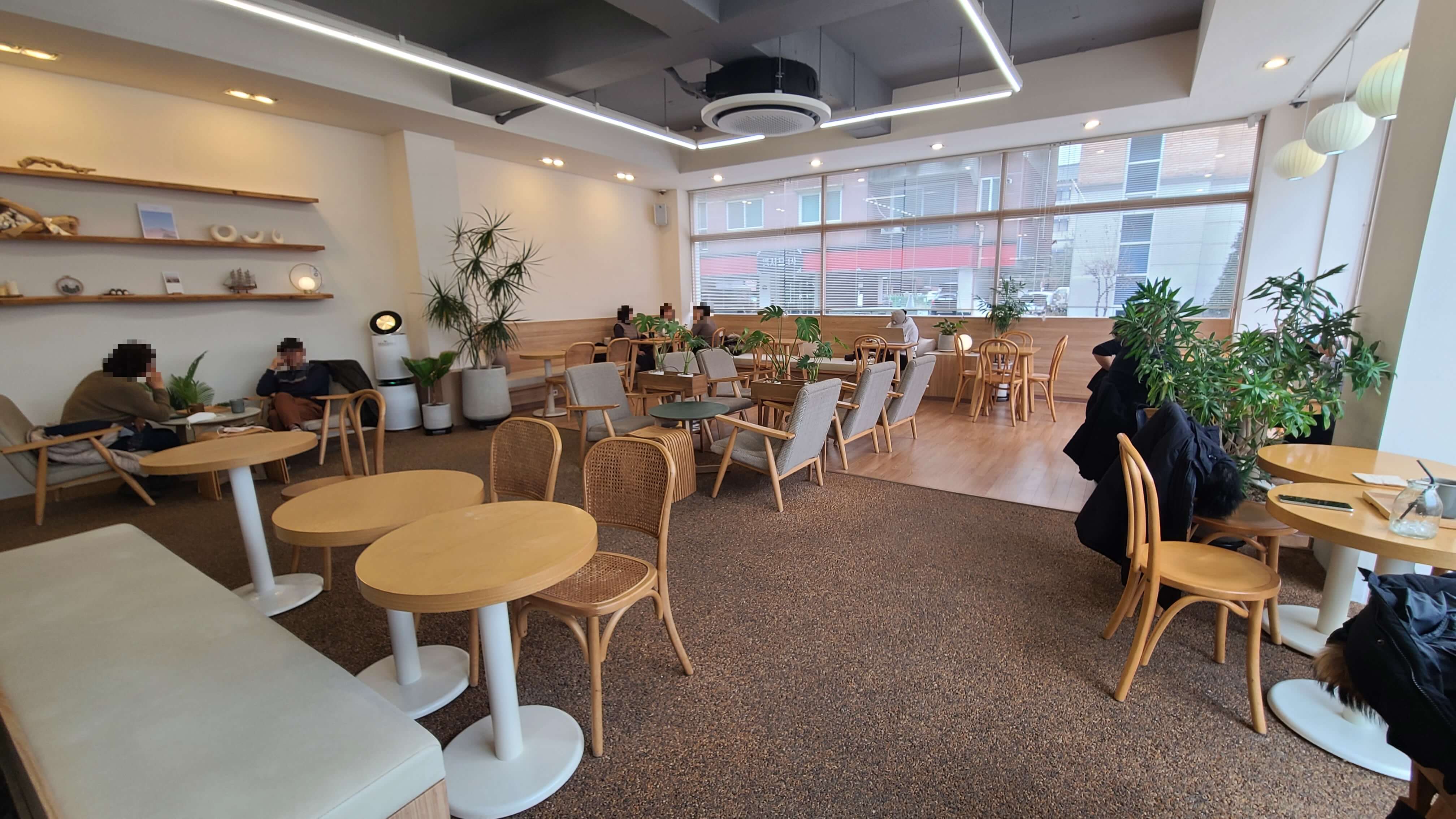 카페동네-인천-서운점-내부