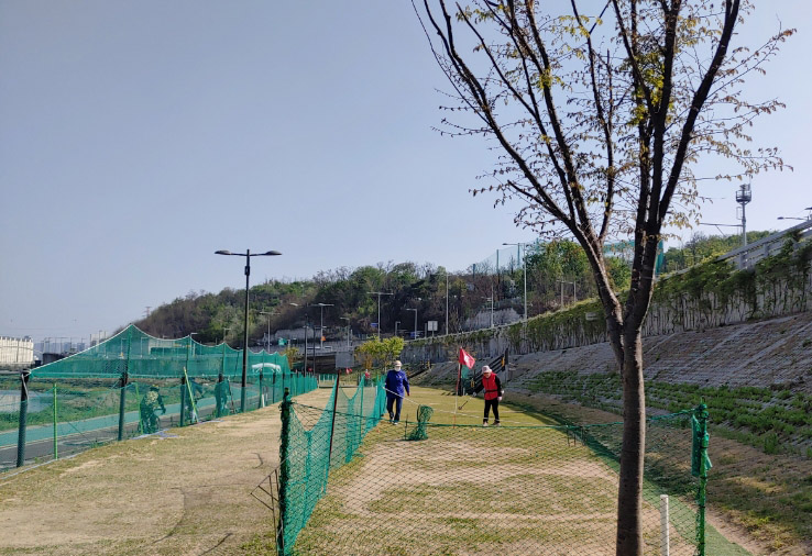 도봉구 도봉파크골프연습장. 도봉 파크골프연습장은 노원파크골프장과 중랑천을 따라 나란히 이어집니다.