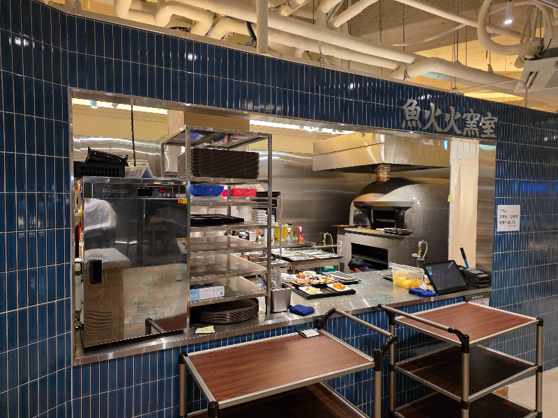 식당의 주방이 보인다.