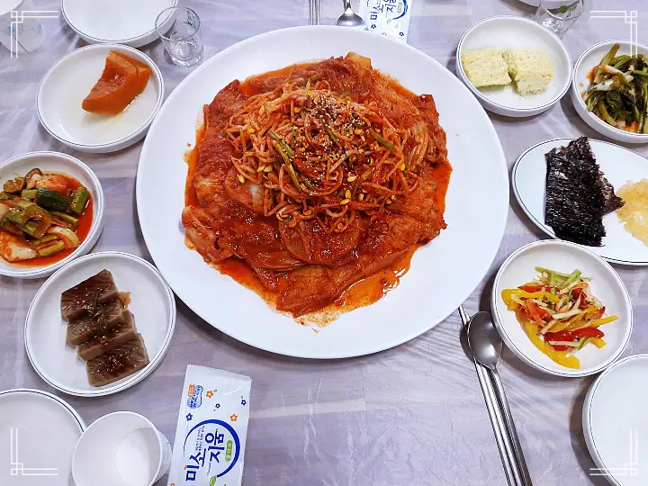 백반기행 모듬생선찜 문희경 편 장치 가오리 생선찜 대구뽈찜 울진 맛집 소개