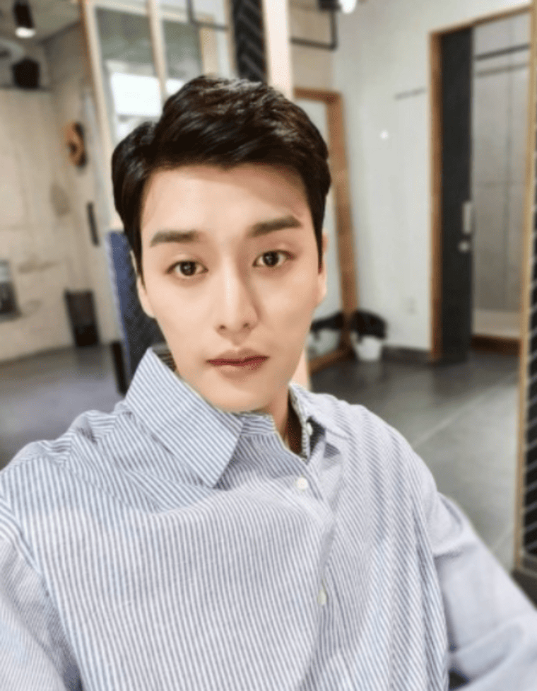 유키스-출신-일라이