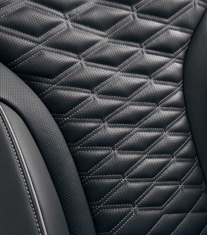 제네시스 G80 vs 경쟁 모델 비교: BMW 5시리즈&#44; 벤츠 E클래스와 어떤 차이가?